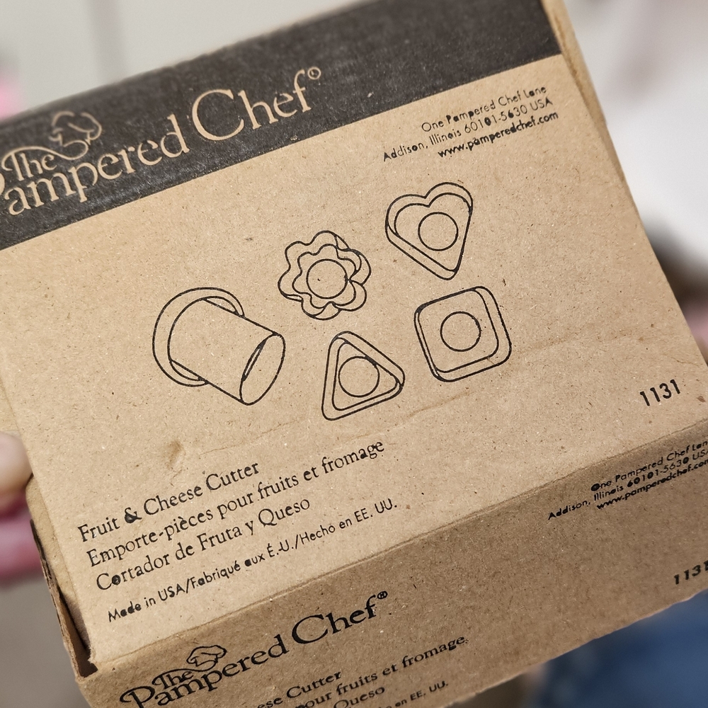 The Pampered Chef Creative Food Cutter Set